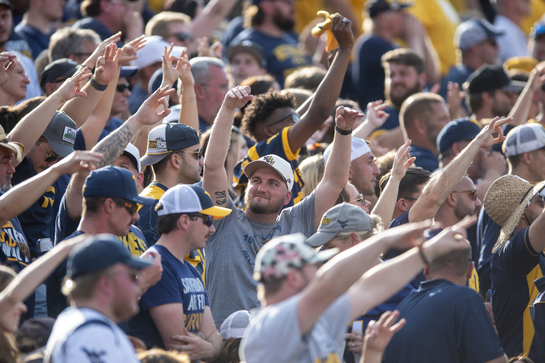20250912-WVU Pitt008.JPG